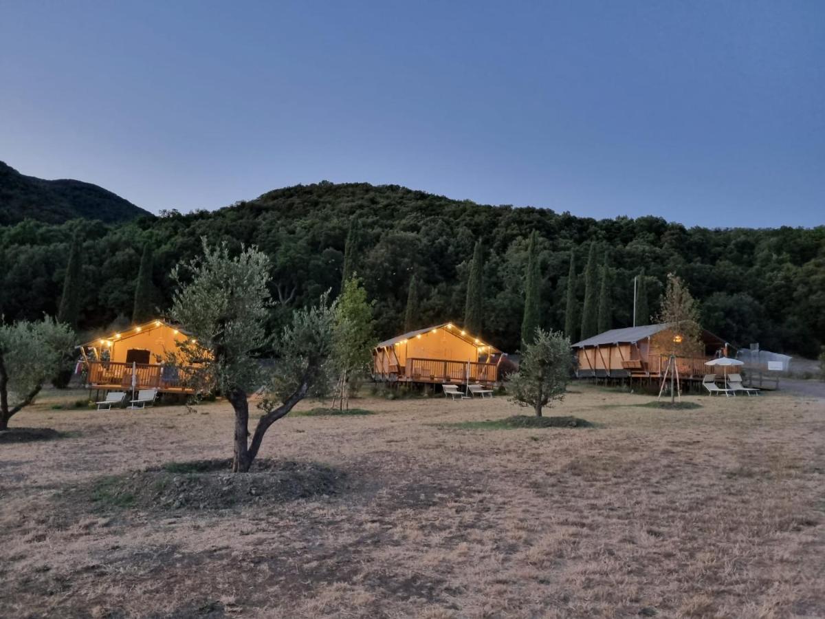 Hotel Glamping Le Tegole Riparbella Exterior foto